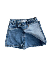 Load image into Gallery viewer, Zara denim skort (7Y)
