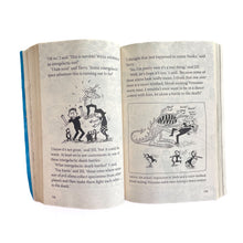 Load image into Gallery viewer, 130 story treehouse book
