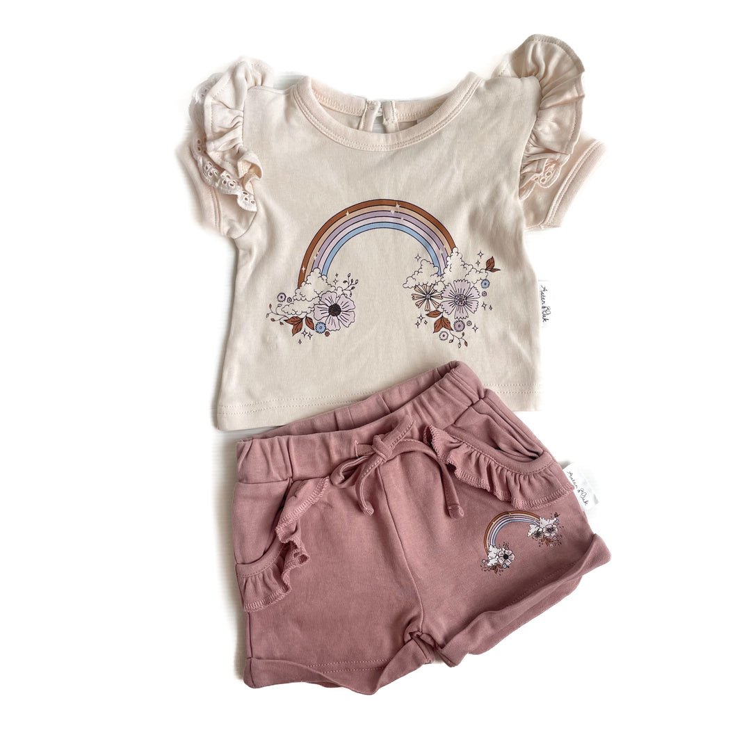 Aster & Oak T-shirt & shorts (3-6M)