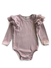 Load image into Gallery viewer, India &amp; Grace bodysuit &amp; pant set (1Y)
