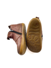Load image into Gallery viewer, Bobux  jodphur boots (19)
