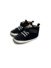 Load image into Gallery viewer, Pretty brave soft soul leather shoes ( XL)
