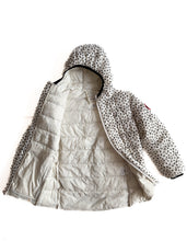 Load image into Gallery viewer, Cry wolf puffer jacket (5-6Y)
