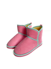 Load image into Gallery viewer, Kip &amp; co slippers (35/36)
