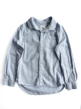 Load image into Gallery viewer, Country road cotton button up shirt (6Y)
