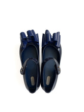 Load image into Gallery viewer, Mini Melissa sandals (12C)
