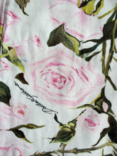 Load image into Gallery viewer, Dolce &amp; Gabbana pjs (4-5Y)
