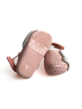 Load image into Gallery viewer, Mini Mellisa clogs (9C)
