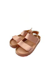 Load image into Gallery viewer, H&amp;M sandals (12C)
