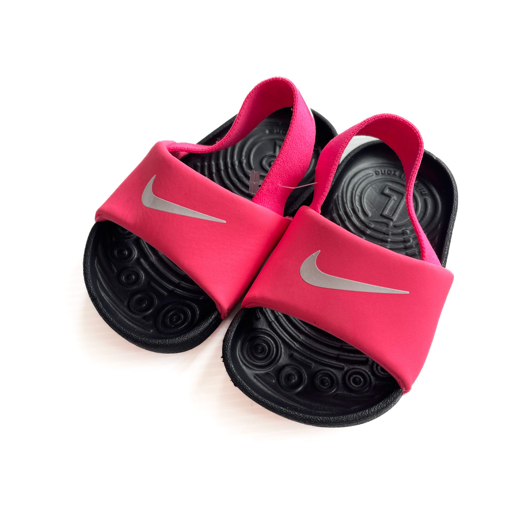 Nike sandals NEW (4C)