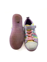 Load image into Gallery viewer, Skecher twinkle toes (2Y)
