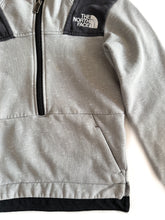 Load image into Gallery viewer, The north face hoodie (7-8Y)
