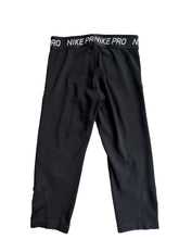 Load image into Gallery viewer, Nike pro3/4 tights (8-10Y)
