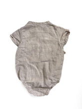Load image into Gallery viewer, H&amp;M kimono bodysuit (9-12M)
