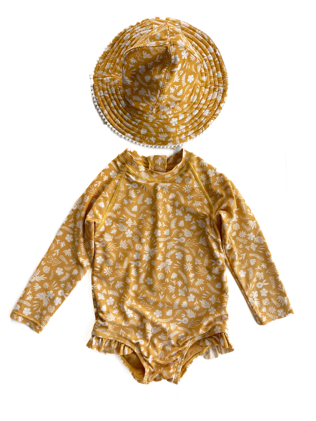 Teeny weeny swimsuit & hat (2Y)