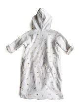 Load image into Gallery viewer, Winnie the Pooh sleeping bag (0-6M)
