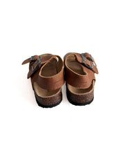 Load image into Gallery viewer, Country road sandals (30)
