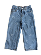Load image into Gallery viewer, Zara wide leg heart detail jeans (5-6Y)
