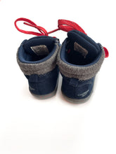 Load image into Gallery viewer, Osh Kosh boots (5C)
