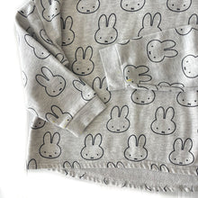 Load image into Gallery viewer, Miffy jumper (7Y)
