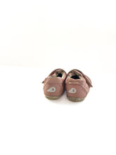 Load image into Gallery viewer, Bobux shoes (20)
