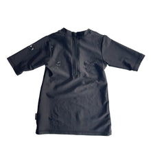 Load image into Gallery viewer, Band of boys rash vest (3Y)
