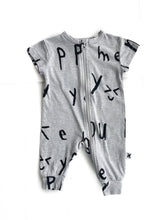 Load image into Gallery viewer, Minti shortsleeve onesie (nb)
