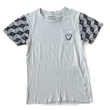Load image into Gallery viewer, Minecraft T-shirt (S)
