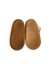 Load image into Gallery viewer, Pretty brave leather sandals (xl)
