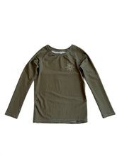 Load image into Gallery viewer, Rylee + Cru rash vest (8-9Y)
