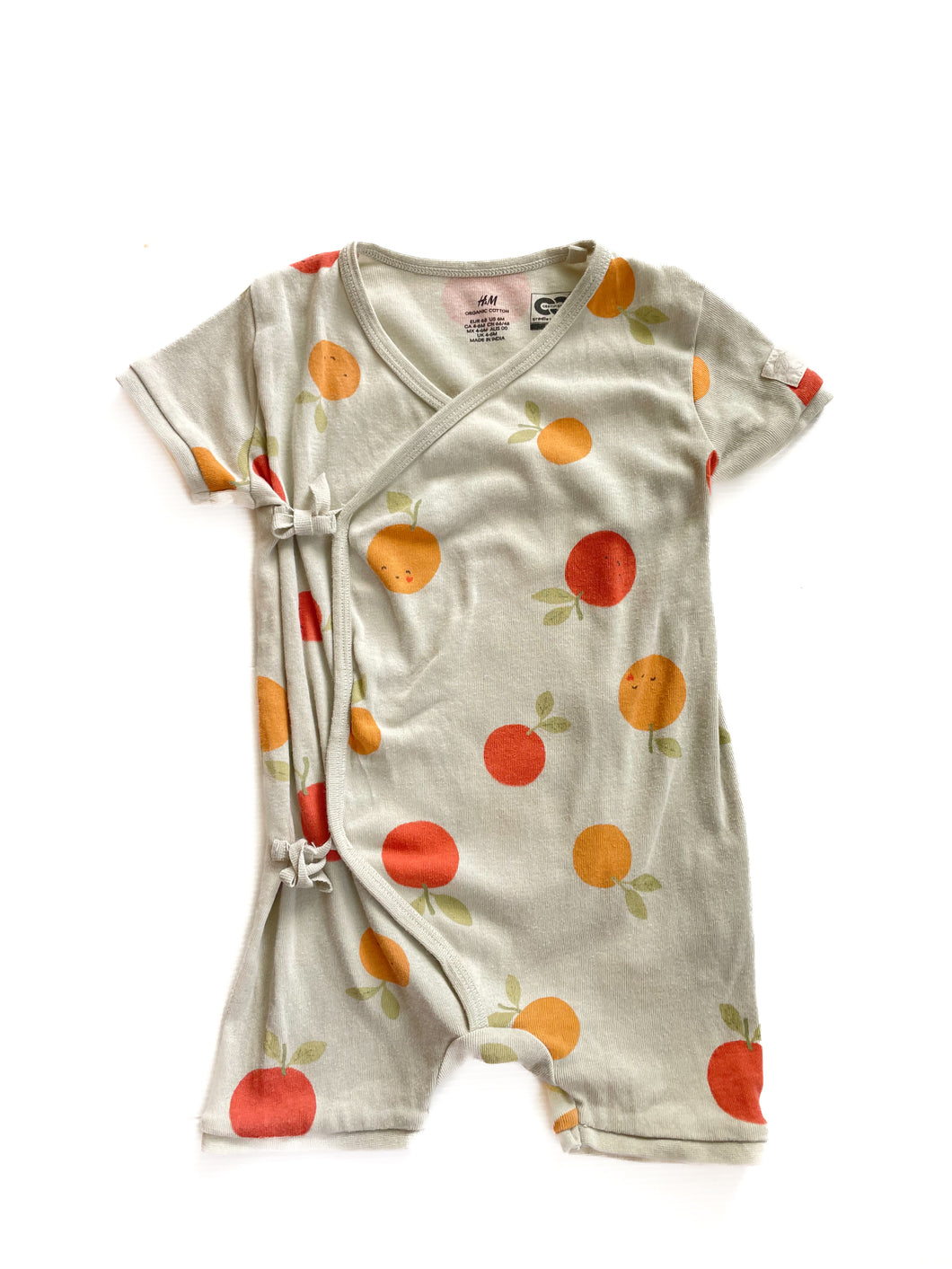 H&M organic cotton romper (3-6M)