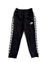 Load image into Gallery viewer, Nike track pants (4-5Y)
