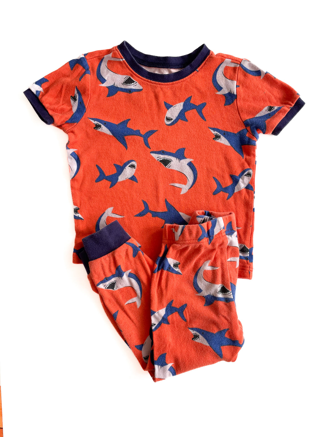 Shark pjs (3-4Y)