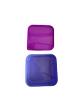 Load image into Gallery viewer, Smiggle sandwich box
