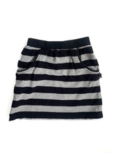 Load image into Gallery viewer, Minti skirt (5Y)
