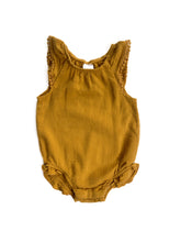 Load image into Gallery viewer, Teeny weeny romper (3-6M)
