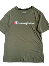 Load image into Gallery viewer, Champion T-shirt (M)
