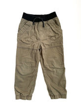 Load image into Gallery viewer, Lily &amp; Dan cargo pants (5Y)
