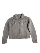 Load image into Gallery viewer, Embroidered detail knit cardigan (9-12/1Y)
