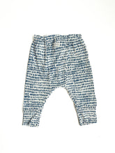 Load image into Gallery viewer, Bonds pants (0-3M)
