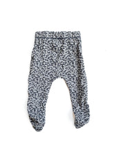 Load image into Gallery viewer, Jamie Kay footed pants (6-12M)
