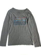 Load image into Gallery viewer, Patagonia long sleeve (12Y)
