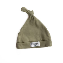 Load image into Gallery viewer, Snuggle bunny kids beanie (0-6M)

