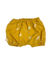 Load image into Gallery viewer, Chilli bean Bloomers (3-6m)
