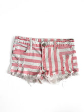 Load image into Gallery viewer, Billabong striped denim shorts (8-10Y)
