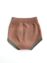Load image into Gallery viewer, Knit bloomers (4Y)

