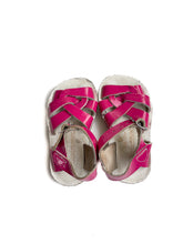 Load image into Gallery viewer, Saltwater sandals (5)

