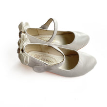 Load image into Gallery viewer, Dress ups shoes (10C)
