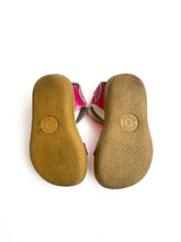 Load image into Gallery viewer, Saltwater sandals (5)
