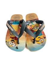 Load image into Gallery viewer, Minions havaianas (9)
